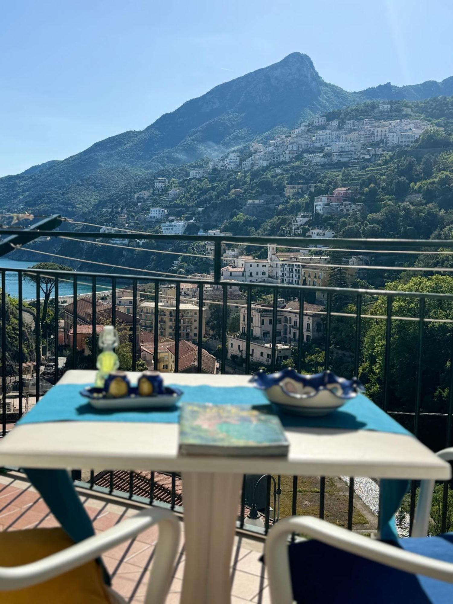 Appartement Panoramic Flat Amalfi Coast - Sea View 1 à Vietri Extérieur photo